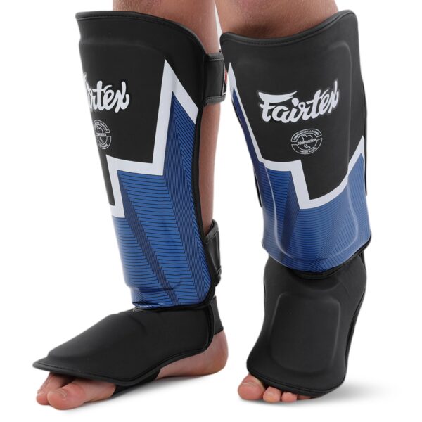 Защита голени и стопы для единоборств FAIRTEX S-L черно-синие