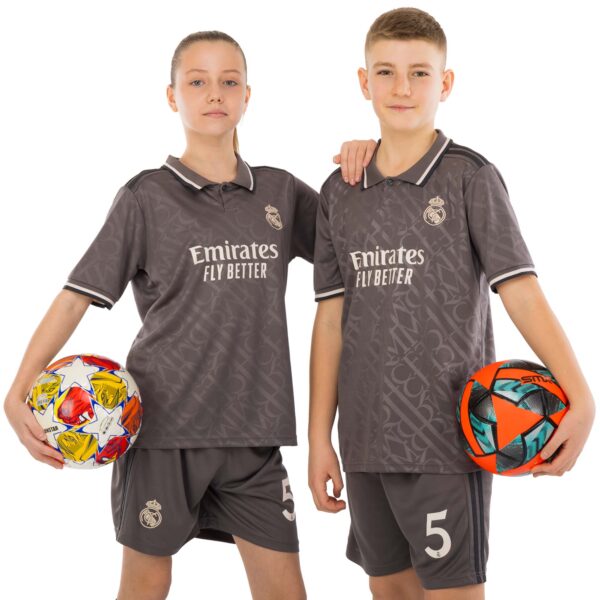Форма футбольная детская с символикой футбольного REAL MADRID BELLINGHAM 5 резервная 2025 20-30 серый