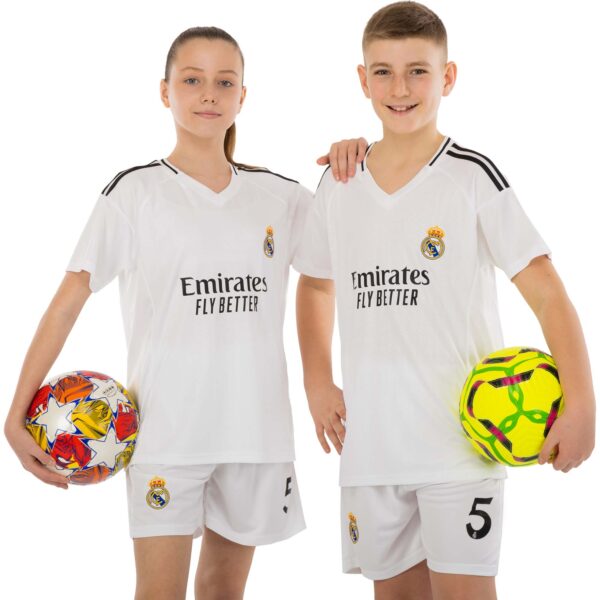 Форма футбольная детская с символикой футбольного клуба REAL MADRID BELLINGHAM 5 домашняя 2025 белый