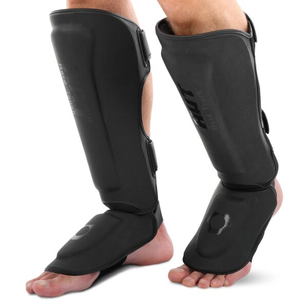 Защита голени и стопы черные HARD TOUCH S-XL