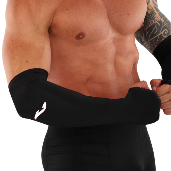 Нарукавник компрессионный рукав для спорта Joma ARM WARMER размер S 2шт черный
